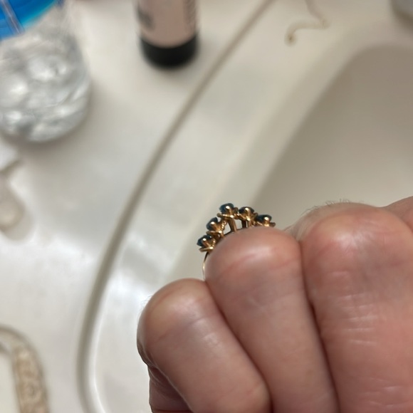 10k Gold & Genuine Aquamarine Ring - Picture 3 of 5